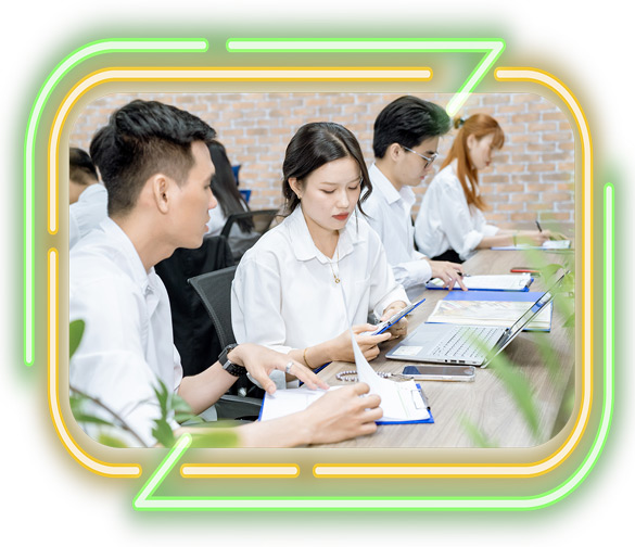 Phân Tích Toàn Diện