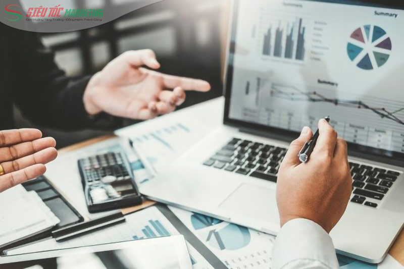 Đo lường và điều chỉnh chiến lược