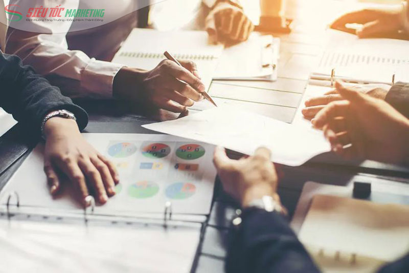 Tiến hành vẽ ma trận Tiến hành vẽ ma trận