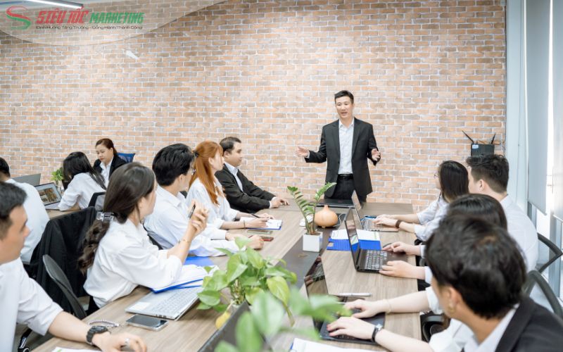 Phòng marketing thuê ngoài Siêu Tốc Marketing