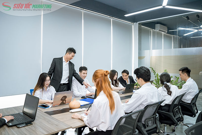 Đội ngũ SIÊU TỐC Marketing Đội ngũ SIÊU TỐC Marketing