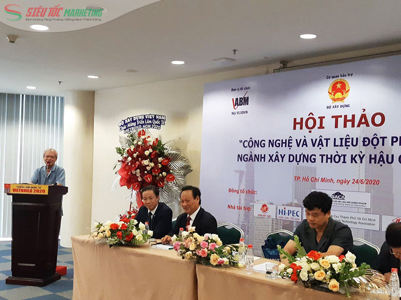 Triển khai marketing ngành vật liệu kết hợp các kênh tiếp thị truyền thống Triển khai marketing ngành vật liệu kết hợp các kênh tiếp thị truyền thống