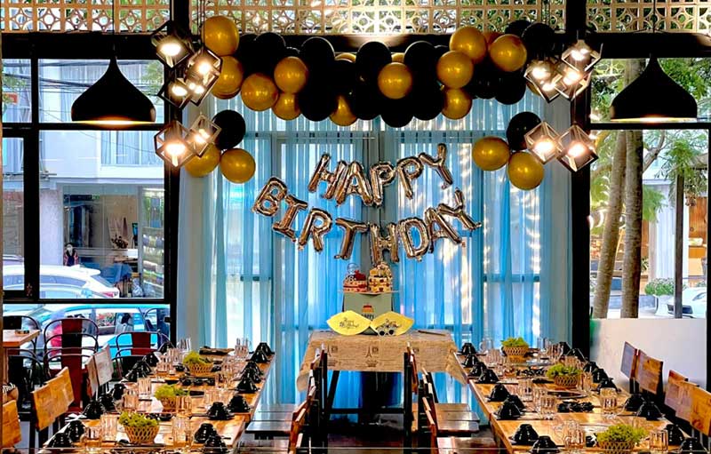 Tổ chức event sinh nhật tại nhà hàng