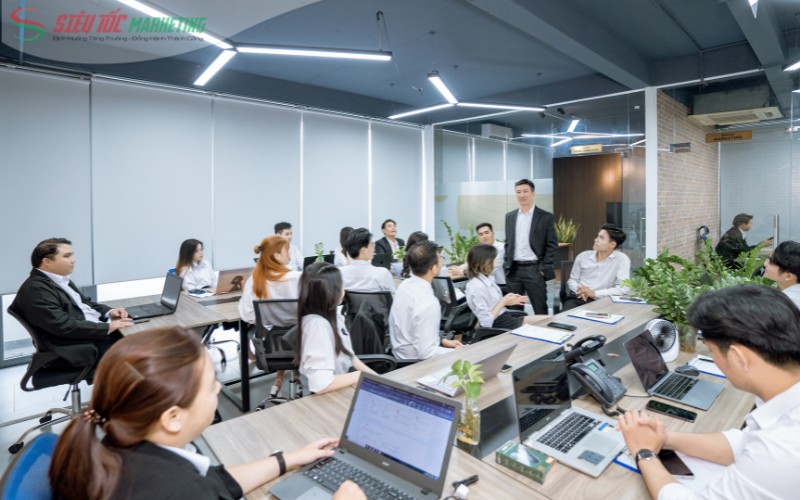 Thuê đơn vị outsource marketing