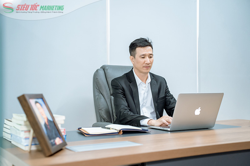 CEO Võ Tuấn Hải CEO Võ Tuấn Hải