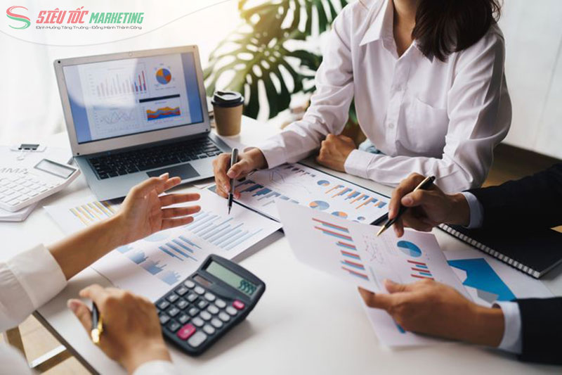 Mẫu báo cáo phân tích đối thủ