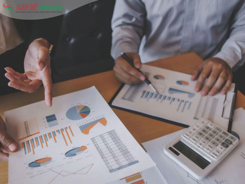 Phân tích thị trường và đối thủ Phân tích thị trường và đối thủ