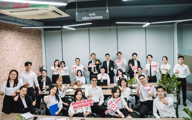 Đội ngũ nhân sự chuyên nghiệp SIÊU TỐC Marketing
