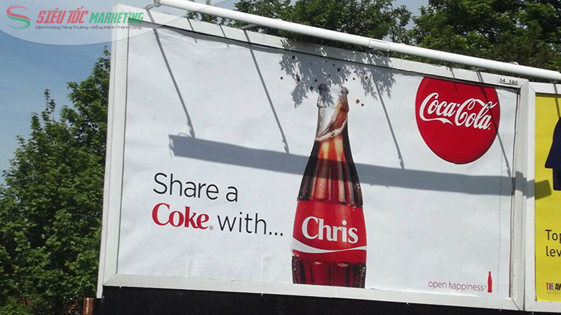 Coca Cola sử dụng OOH để truyền tải thông điệp đến người dùng Coca Cola sử dụng OOH để truyền tải thông điệp đến người dùng