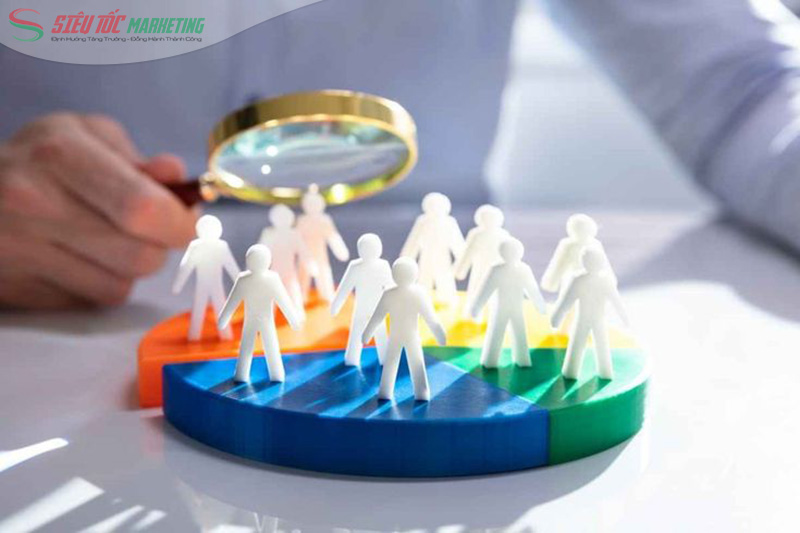 Phân tích và lựa chọn phân khúc phù hợp Phân tích và lựa chọn phân khúc phù hợp